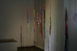 Madár, Coloured ribbons and poetic lines, 2022 @ copyright Elissa de Brito (1)